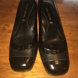 Dana Davis pumps